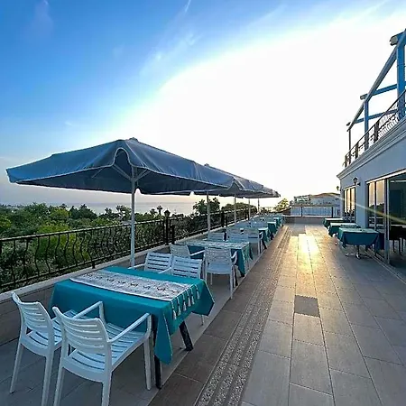 Beachway Hotell 3*